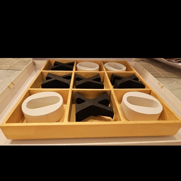 Gold wooden board game X O also used for decorative purposes - Picture 4 of 6